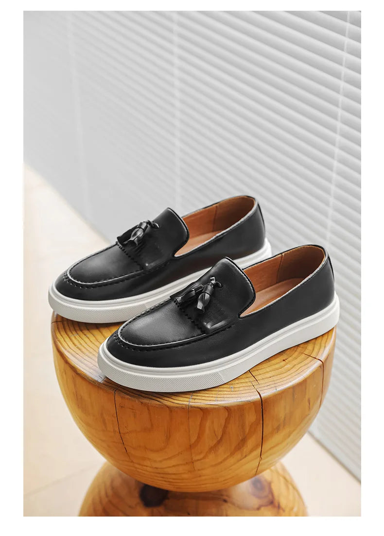 Designer Luxury Mens Wedding Dress 38~46 Tassel Loafers Brand Business Casual Moccasin Leather Driving Formal Suit Shoes for Men