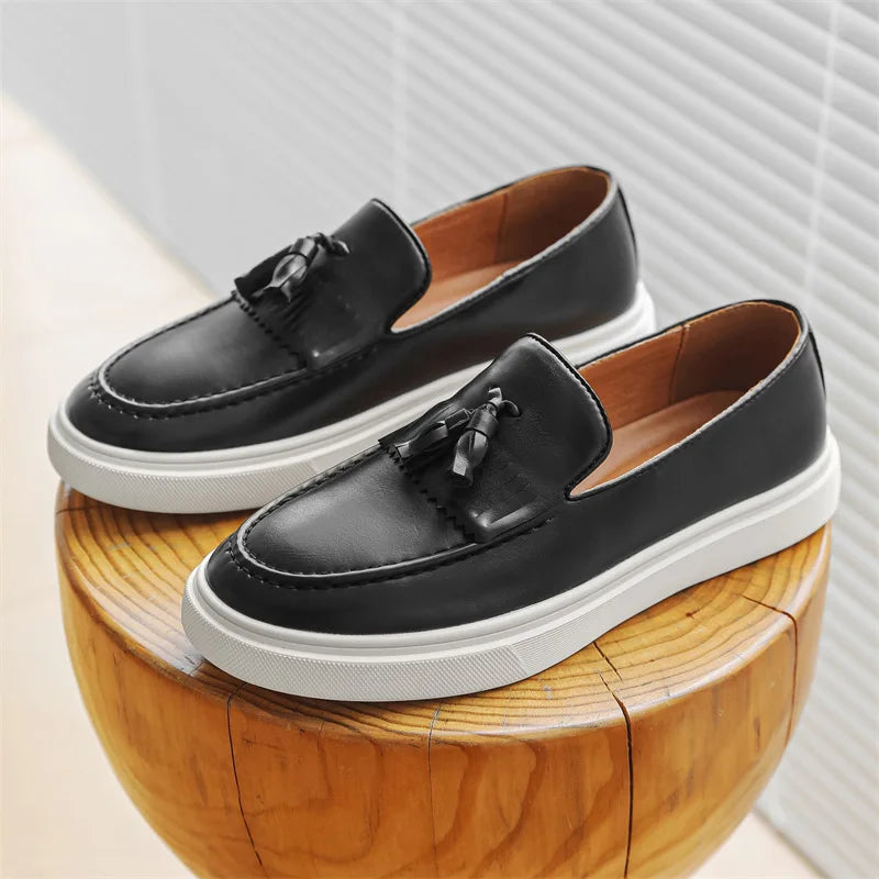 Designer Luxury Mens Wedding Dress 38~46 Tassel Loafers Brand Business Casual Moccasin Leather Driving Formal Suit Shoes for Men