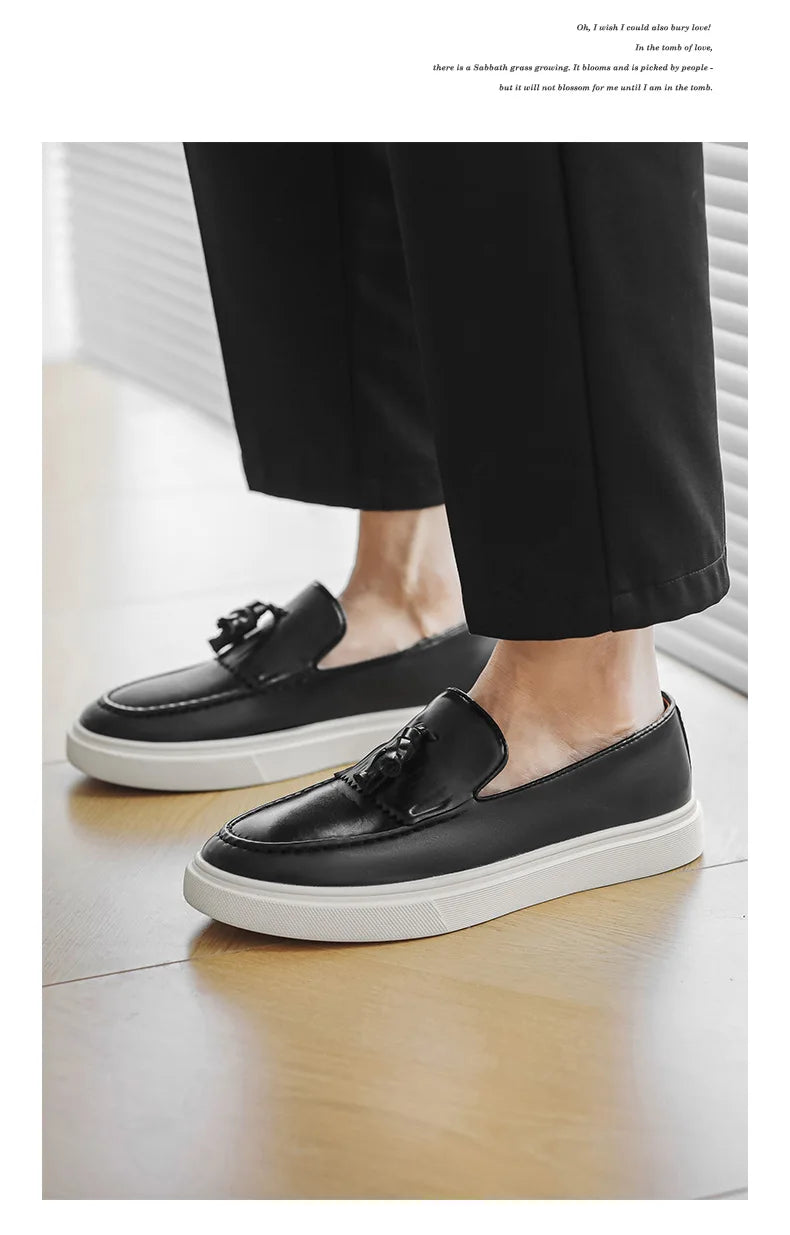 Designer Luxury Mens Wedding Dress 38~46 Tassel Loafers Brand Business Casual Moccasin Leather Driving Formal Suit Shoes for Men