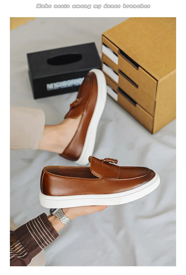 Designer Luxury Mens Wedding Dress 38~46 Tassel Loafers Brand Business Casual Moccasin Leather Driving Formal Suit Shoes for Men